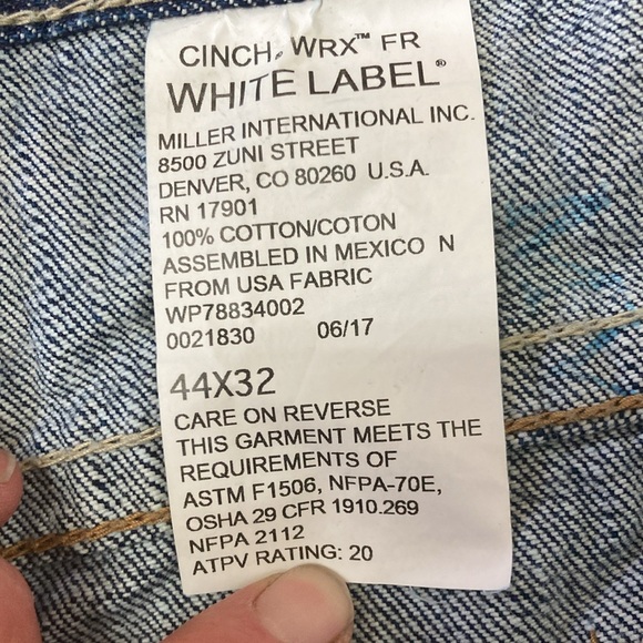 Cinch Flame Resistant, size 44/32 - Picture 9 of 10